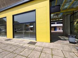 Tradehub 21 (D22), Retail #465581441